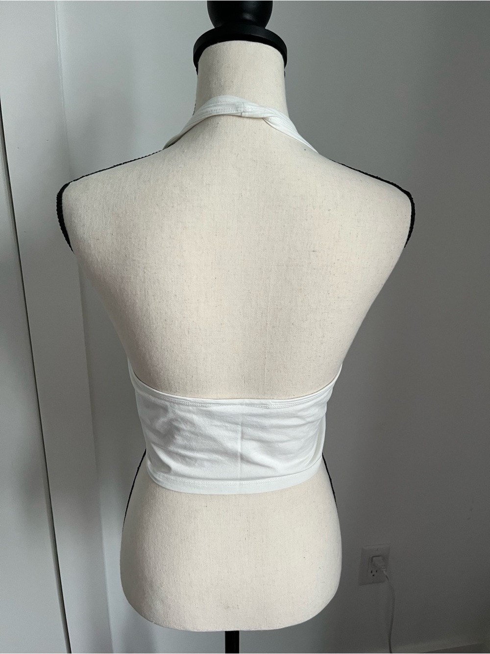 Fila Halter Crop Top - Picture 2 of 3